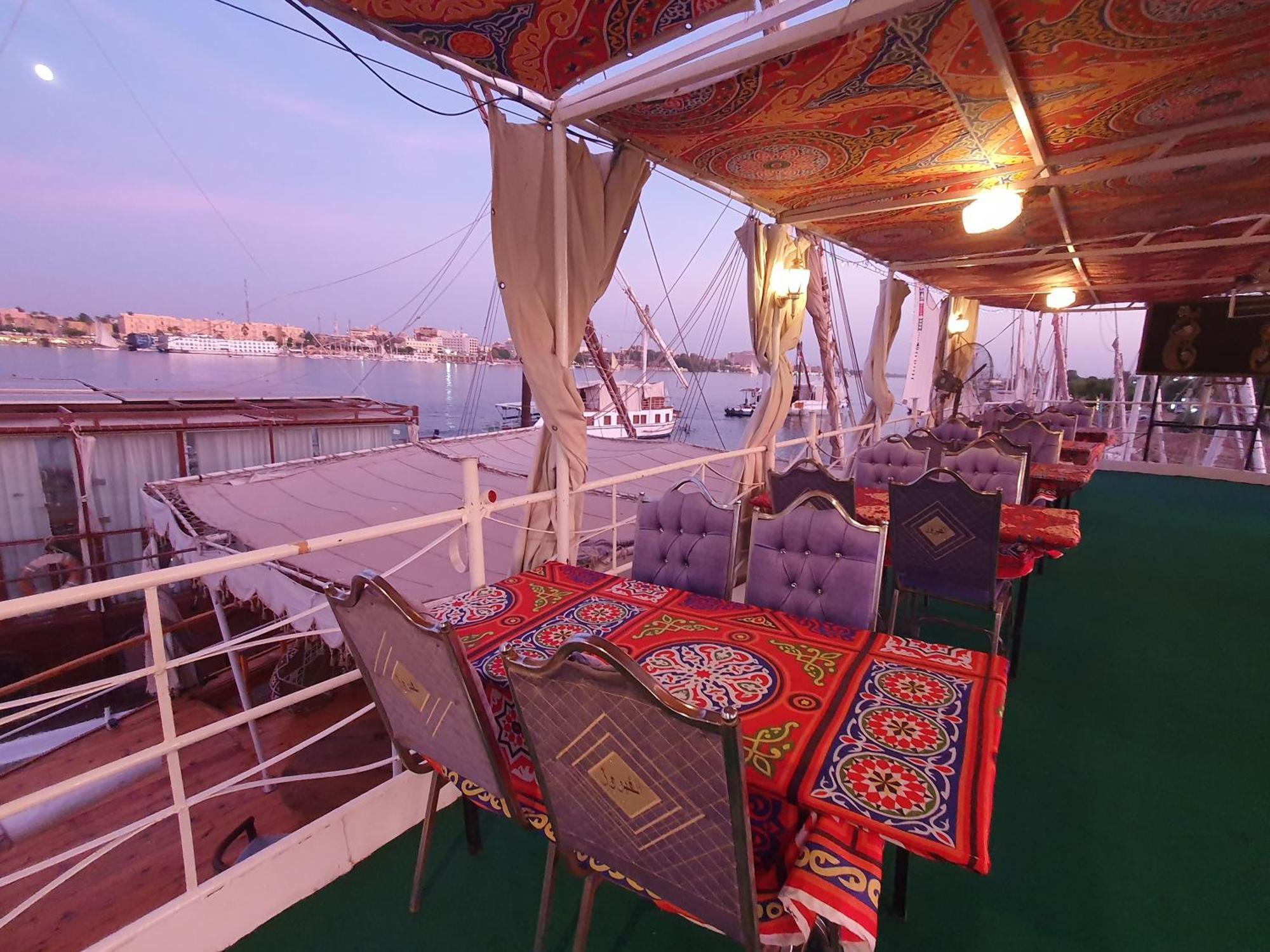 Moon Boat Hotel Luxor Kültér fotó