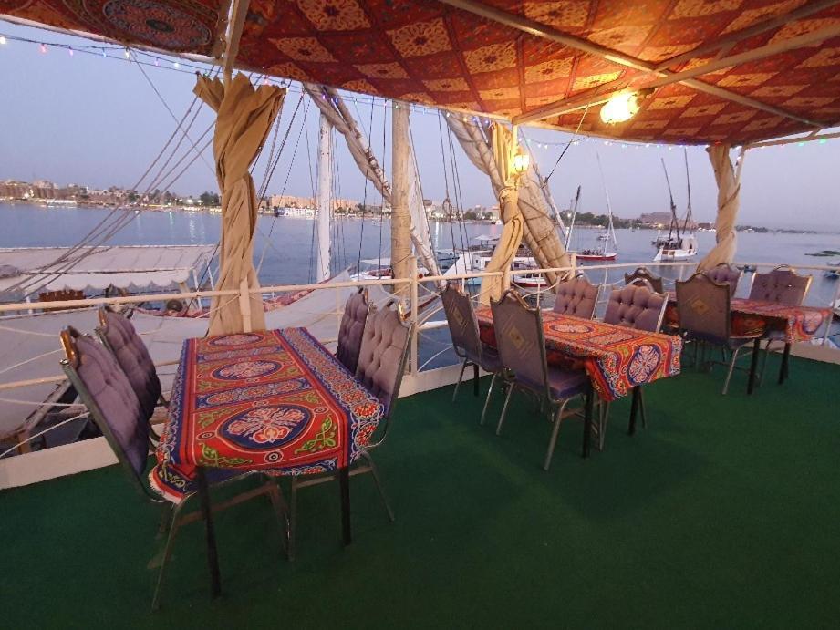 Moon Boat Hotel Luxor Kültér fotó